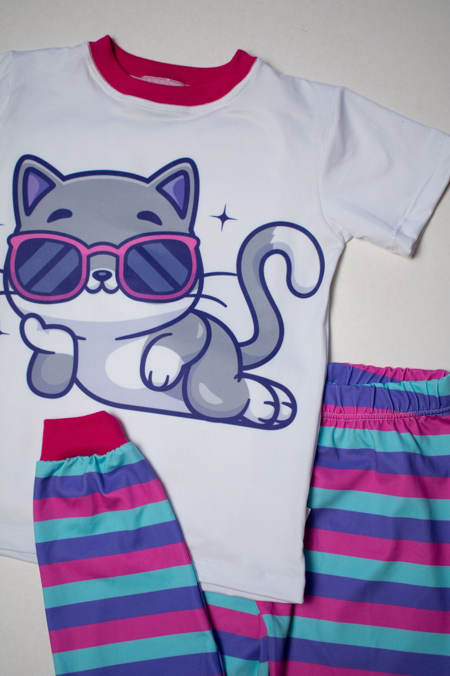 Pijama Linda, la Gatita Glamurosa 🐱